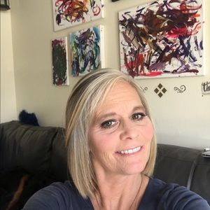 Meet your Posher, Deanna